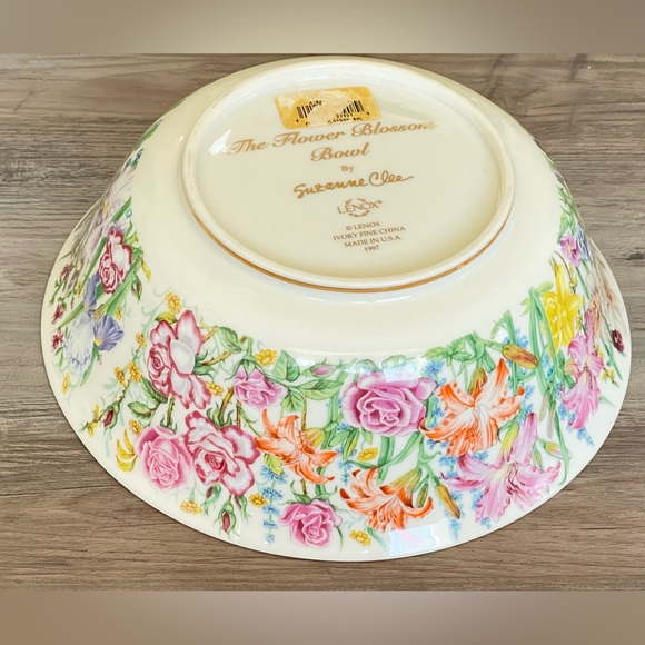 Lenox flower blossom serving bowl - Picture 2 of 7